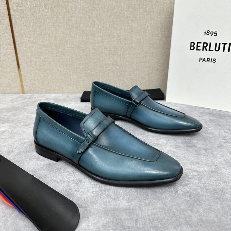 BERLUTI 初代Lorenzo小牛皮横带乐福鞋