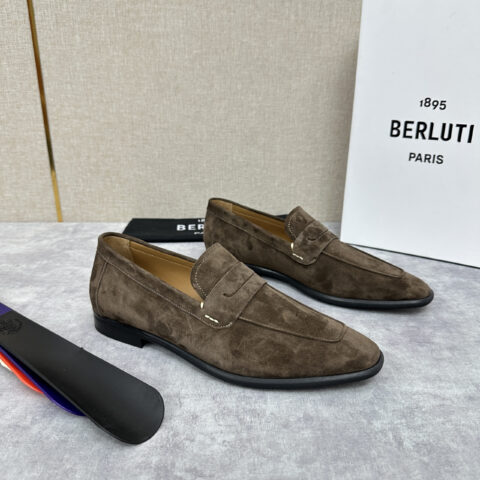 BERLUTI 初代Lorenzo反毛牛皮乐福鞋