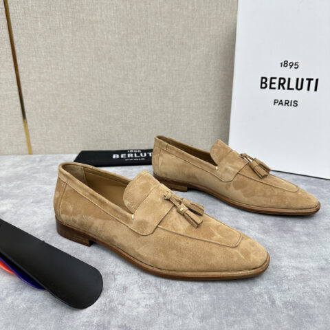 BERLUTI 初代Lorenzo流苏反毛牛皮乐福鞋