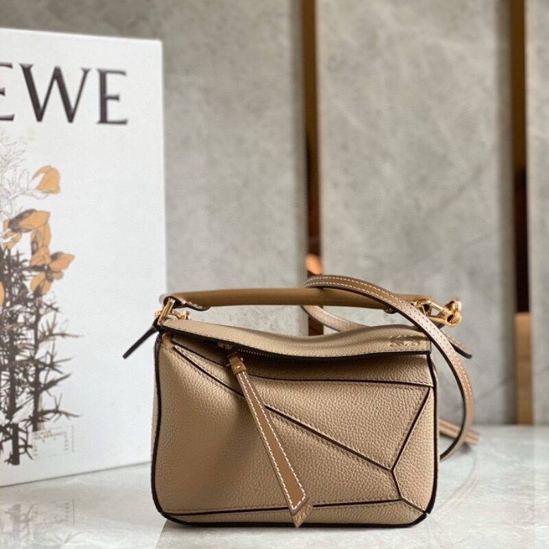 LOEWE 爆款mini 沙色 0338