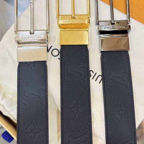 LV Slender 3.5cm小牛皮黑色荔枝搭配光滑皮革底