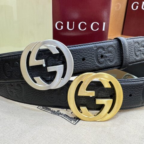 GUCCI 腰带以黑色GG Supreme帆布匠心打造