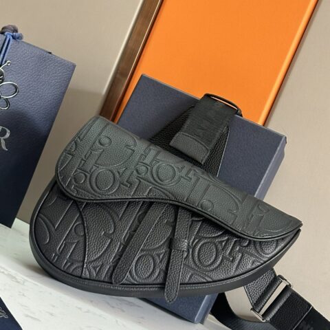 Dior迪奥马鞍包Dior Gravity 印花型号:93305 黑色 深灰色压花
