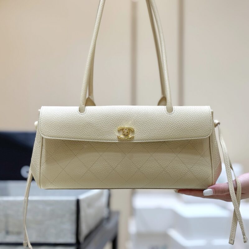 CHANEL 26S 明星款荔枝纹法棍包👜AS6288 米杏色
