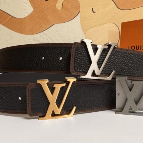 LV 原单腰带，黑色双面小牛皮设计，精品原版拉丝扣