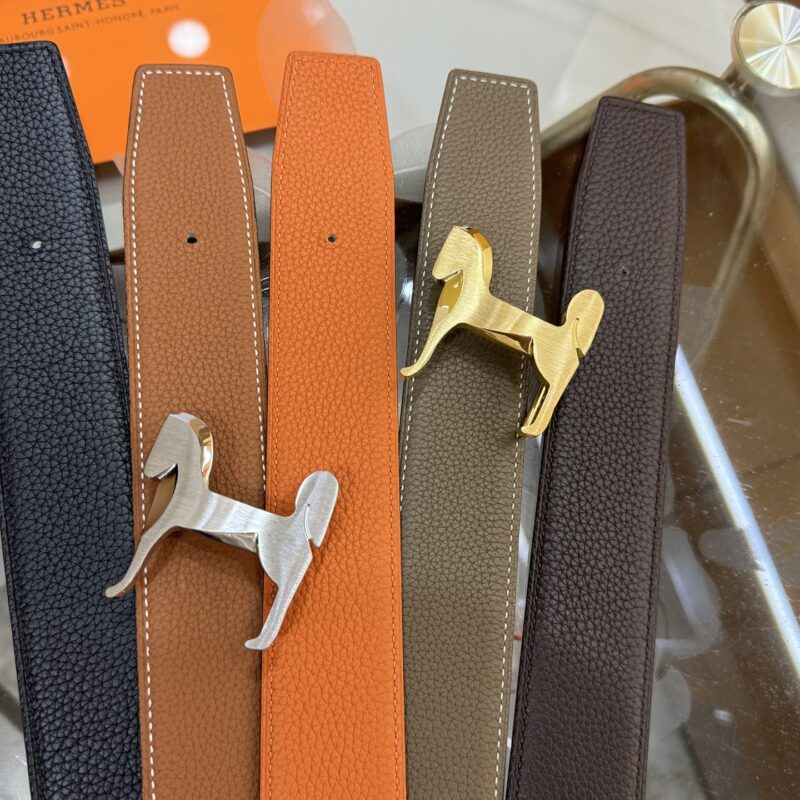 Hermes Togo小牛皮双面皮腰带,
