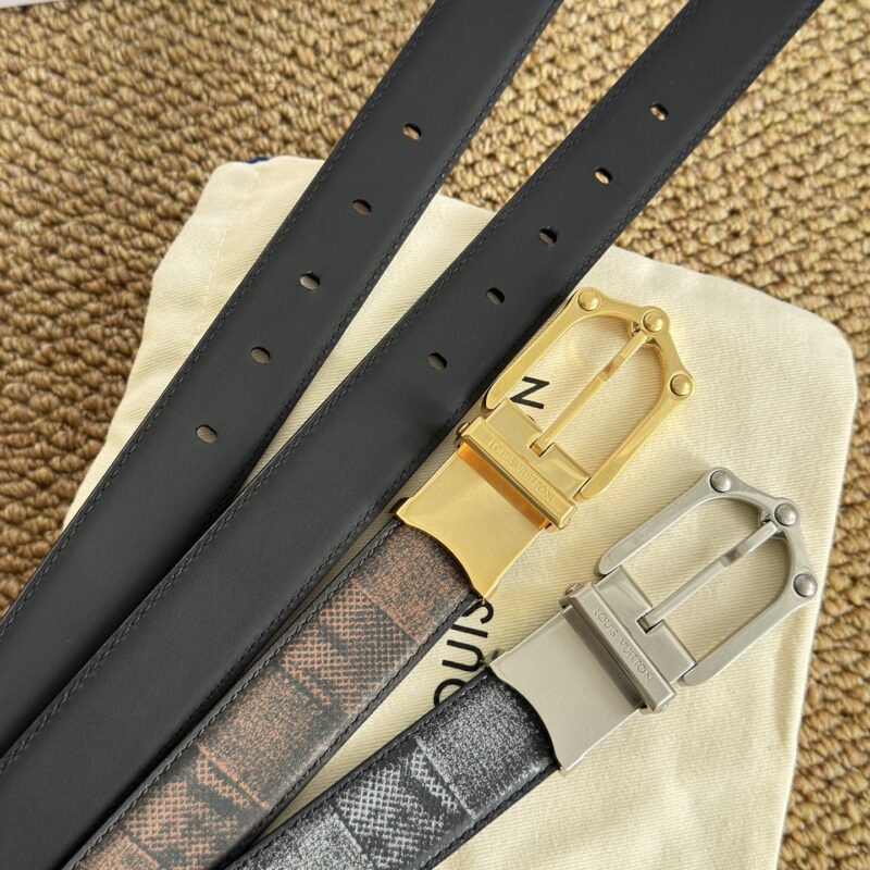 LV Frog双面腰带以斩新的风格展现千禧潮流风格