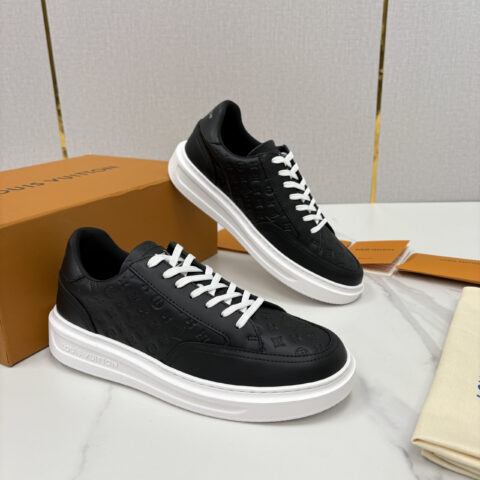 LV  Beverly Hills 运动鞋系列