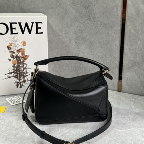 LOEWE 十周年纪念款全新❤️🩹𝓟𝓾𝔃𝔃𝓵𝓮 0189
