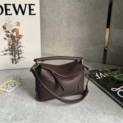 LOEWE puzzle 0680 深咖啡色