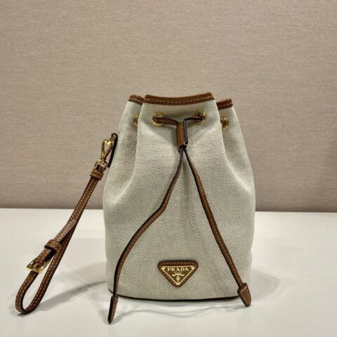 PRADA 手提水桶包🎉💰1NS069抽绳款