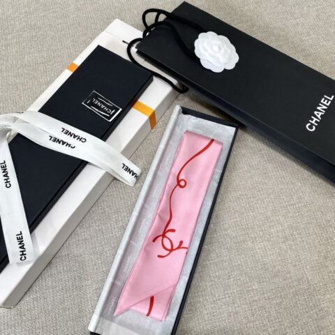 CHANEL 26s『手写体字母twilly』红色