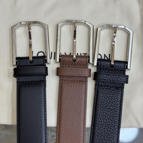 LV Heritage腰带选取进口荔枝纹和小牛皮底