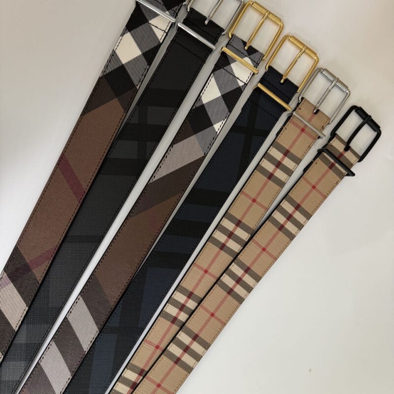 Burberry 博柏利品牌始终秉承传统精髓