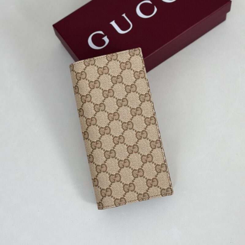 GUCCI 专柜品质，顶级原单货，实物实拍！款号876441杏水晶布