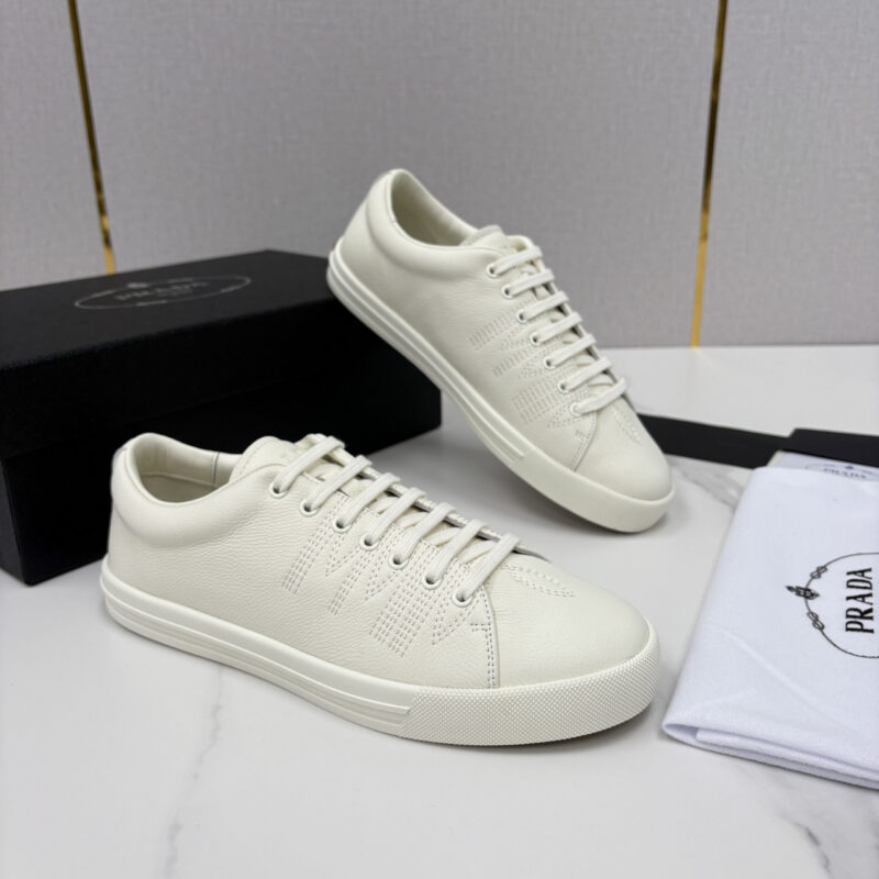 PRADA 最新单品运动鞋板鞋系列