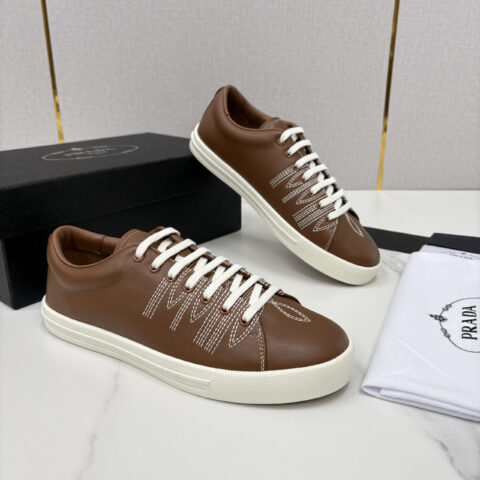 PRADA 最新单品运动鞋板鞋系列
