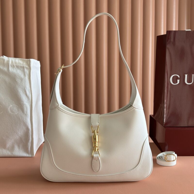 GUCCI “La Famiglia”系列 型号：863136 白色/全皮