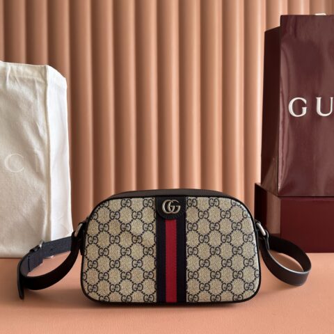 GUCCI meo vintage 相机包在无边序曲系列中脱颖而出 款号:681064 蓝色/pvc