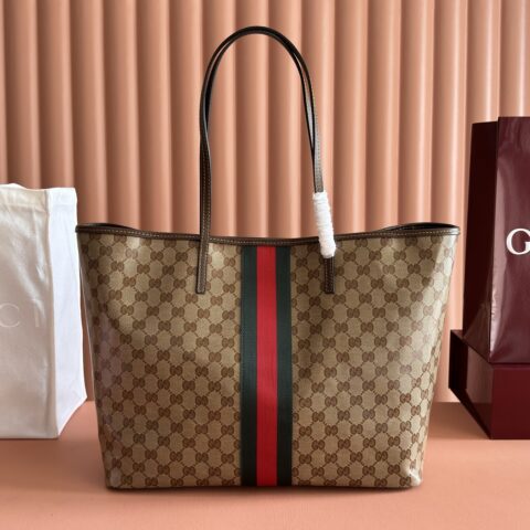 GUCCI Generation 系列深入探索品牌经典元素 型号：874745 棕色/水晶