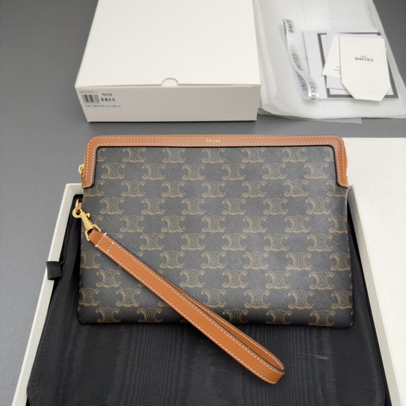 CELINE TRIOMPHE标志性印花手拿包 编号:10J503I91.04LU 5039 5039 黃褐/老花
