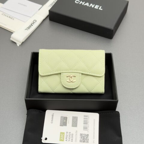 CHANEL 小香进口意大利皮 AP0219 浅绿细球纹金色钢唛