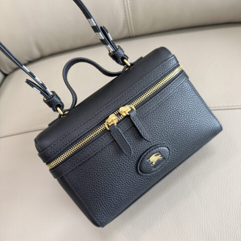 Burberry Bloomsbury 化妆包 型号5251