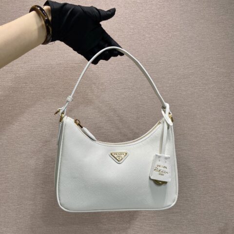 PRADA 新品腋下包🎉1N204W