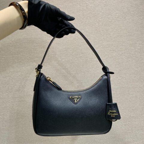 PRADA 新品腋下包🎉1N204W