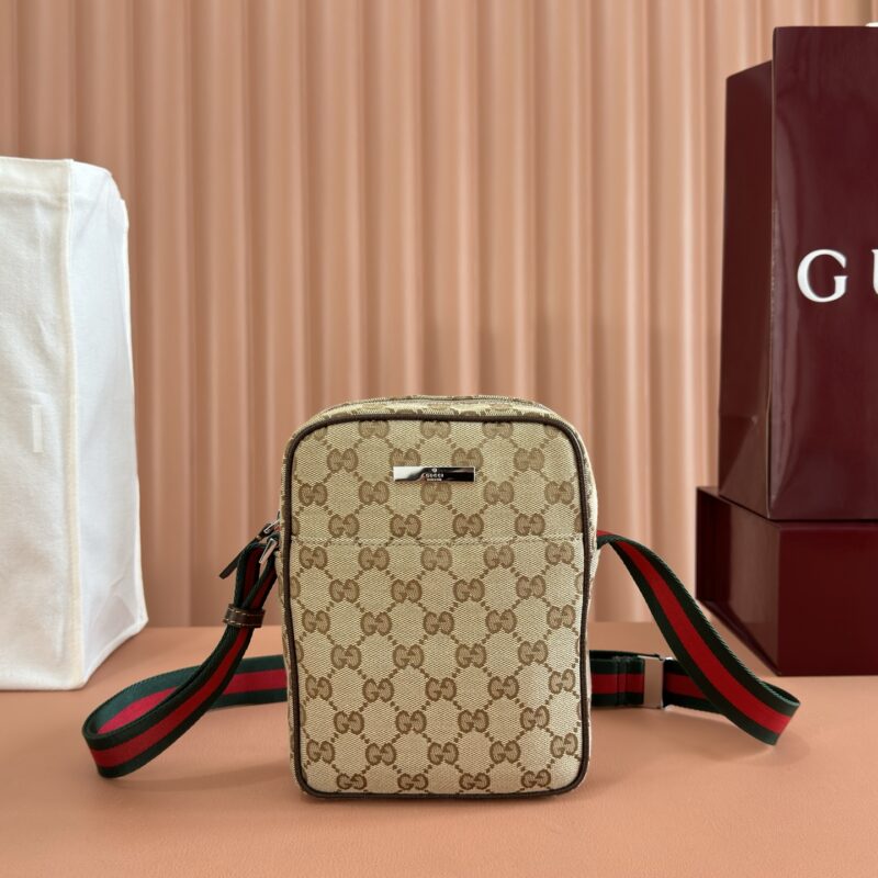 GUCCI Primavera系列 型号:A0022Z 杏布/棕色