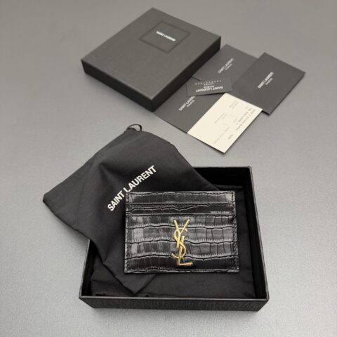 YSL LAURENT鳄鱼纹压印亮面皮革卡包 编号:423291   黑色鳄鱼纹/金扣