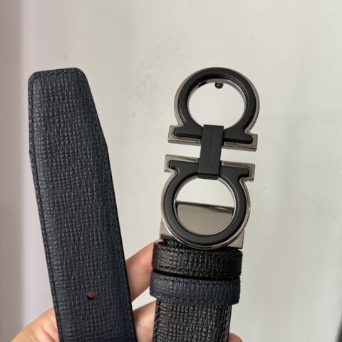 Ferragamo 男士质感腰带 彰显气质的单品，精致8字双层金属扣