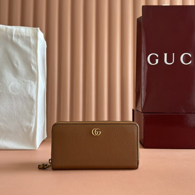 GUCCI GG Marmont系列 型号:739499 棕色/原厂皮