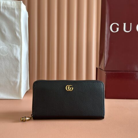 GUCCI GG Marmont系列 型号：739499 黑色/原厂皮