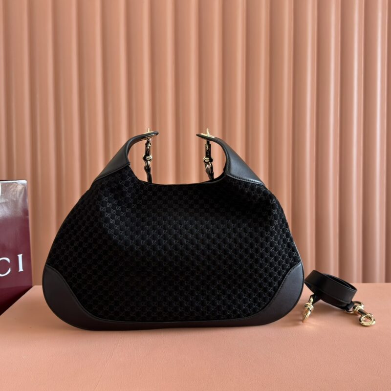 GUCCI   Body双锁扣手袋 型号：834981 黑色绒压花/原厂皮