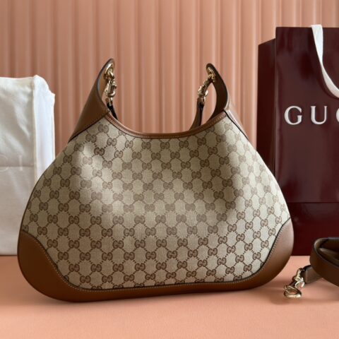 GUCCI Body双锁扣手袋 型号：834981 棕色杏布/原厂皮