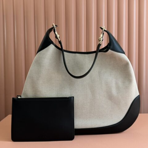 GUCCI Body双锁扣中号肩背包 型号：815924 帆布克皮/原厂皮