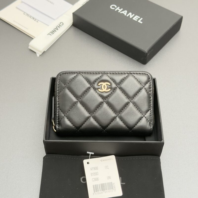 CHANEL 小香拉链包系列 编号:AP3686 黑色羊皮金色五金