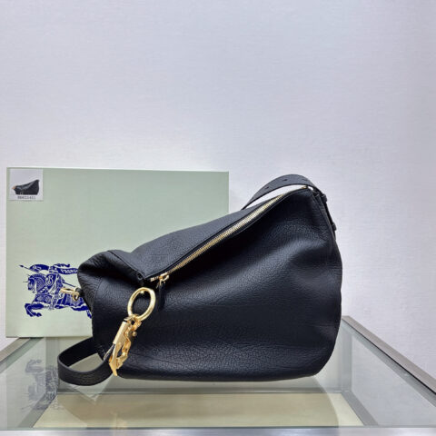 Burberry B家最新骑士战🐎包 型号3451