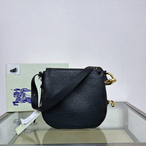 Burberry B家最新骑士战🐎包 型号5531