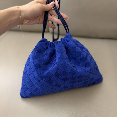 BV 中号Dustbag手拿包 麂皮  型号：796728 皇室蓝