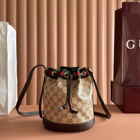 GUCCI Generation 系列深入探索品牌的经典元素 型号:A002GW 棕色/水晶