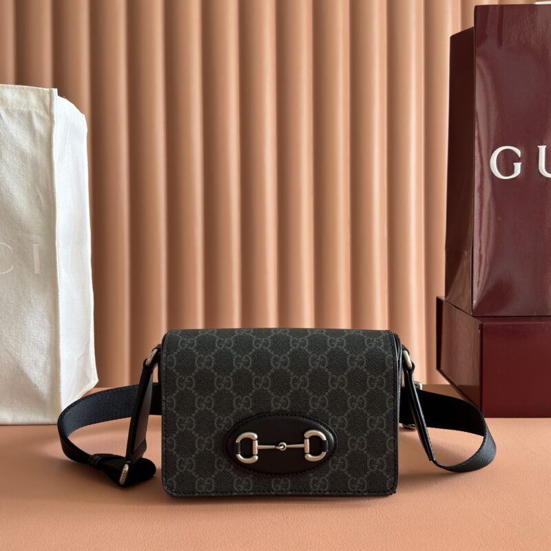 GUCCI Horsebit 1955系列 型号:855566克/pvc