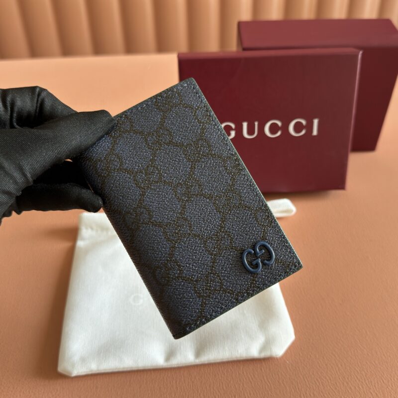 GUCCI 卡片夹以柔软GG Supreme 型号:768249