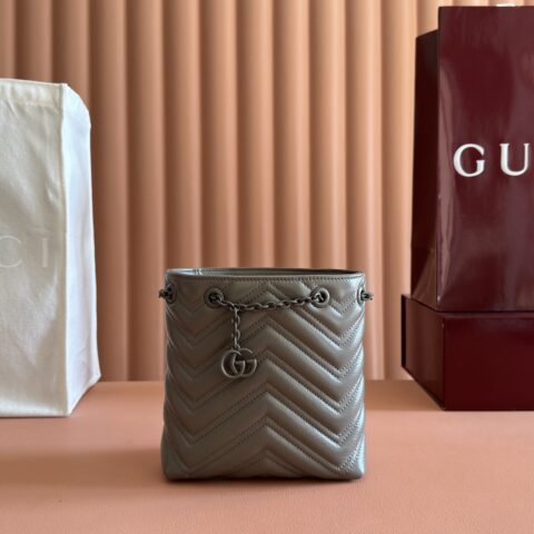 GUCCI GG Marmont系列 型号:856404 灰色/软皮