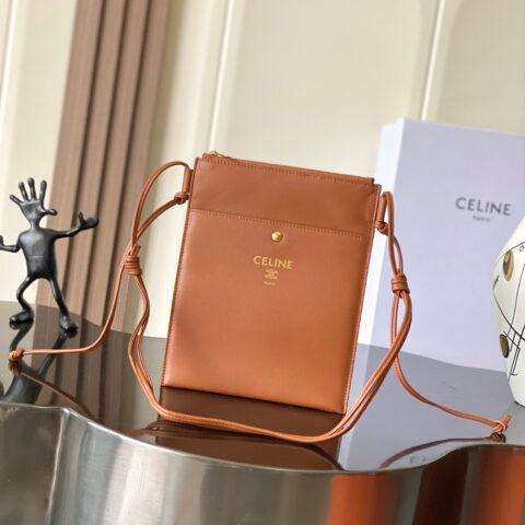 CELINE SHARP POUCH手袋👜款号：100812