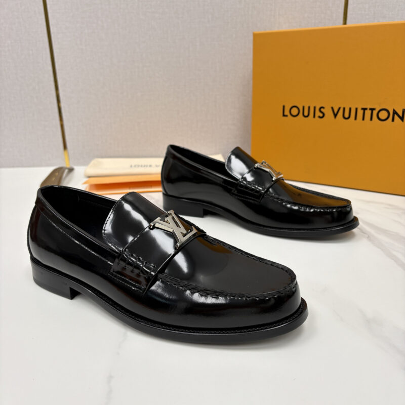 LV 新品乐福鞋
