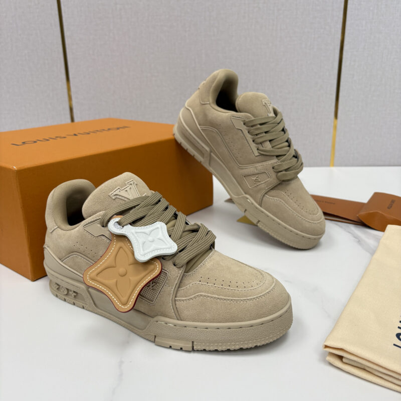 LV TRAINER 系列运动鞋