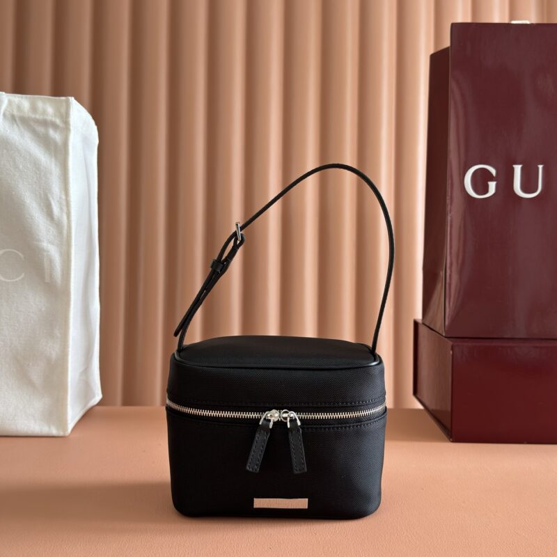 GUCCI Primavera系列 型号:A00231杏布/棕色