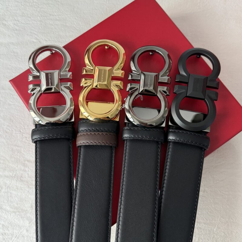 Ferragamo菲拉格慕男士专柜对版新款logo金属扣